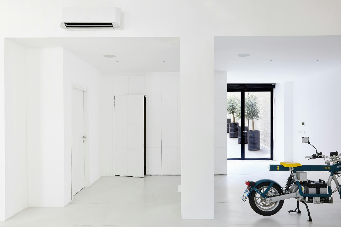 Motorbike in garage. (credit to the Juggle Studio)