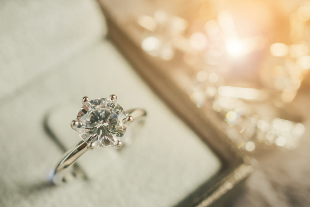 engagement diamond rings