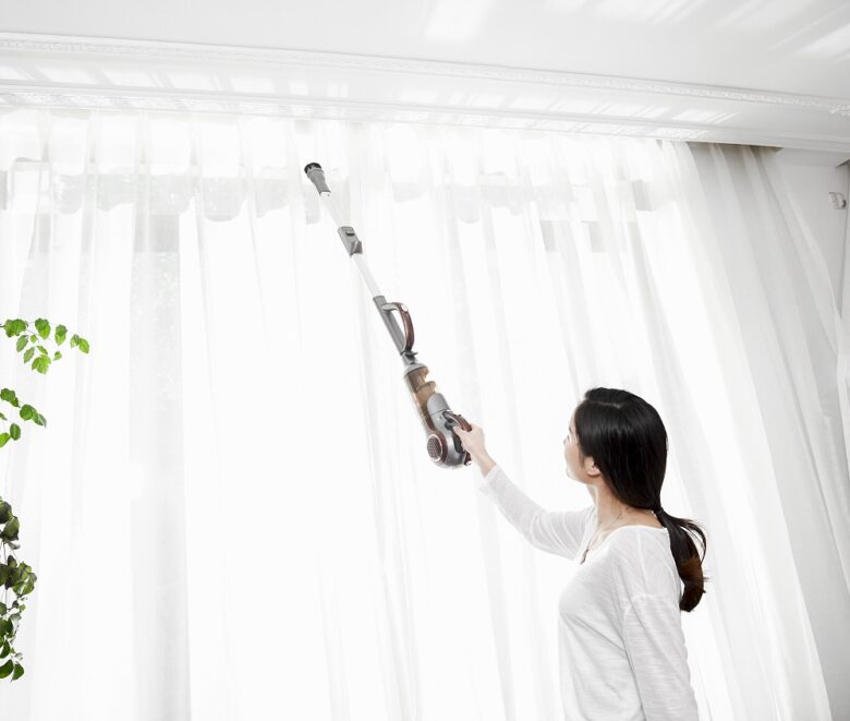 Dry Cleaning curtain