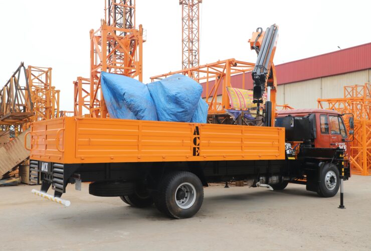 Truck Mounted Crane